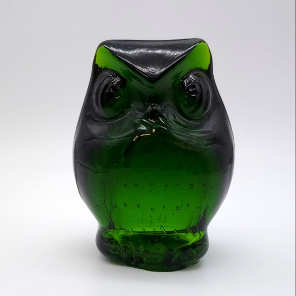 Vintage Glass Owl Green Figurine Paperweight Controlled Bubbles